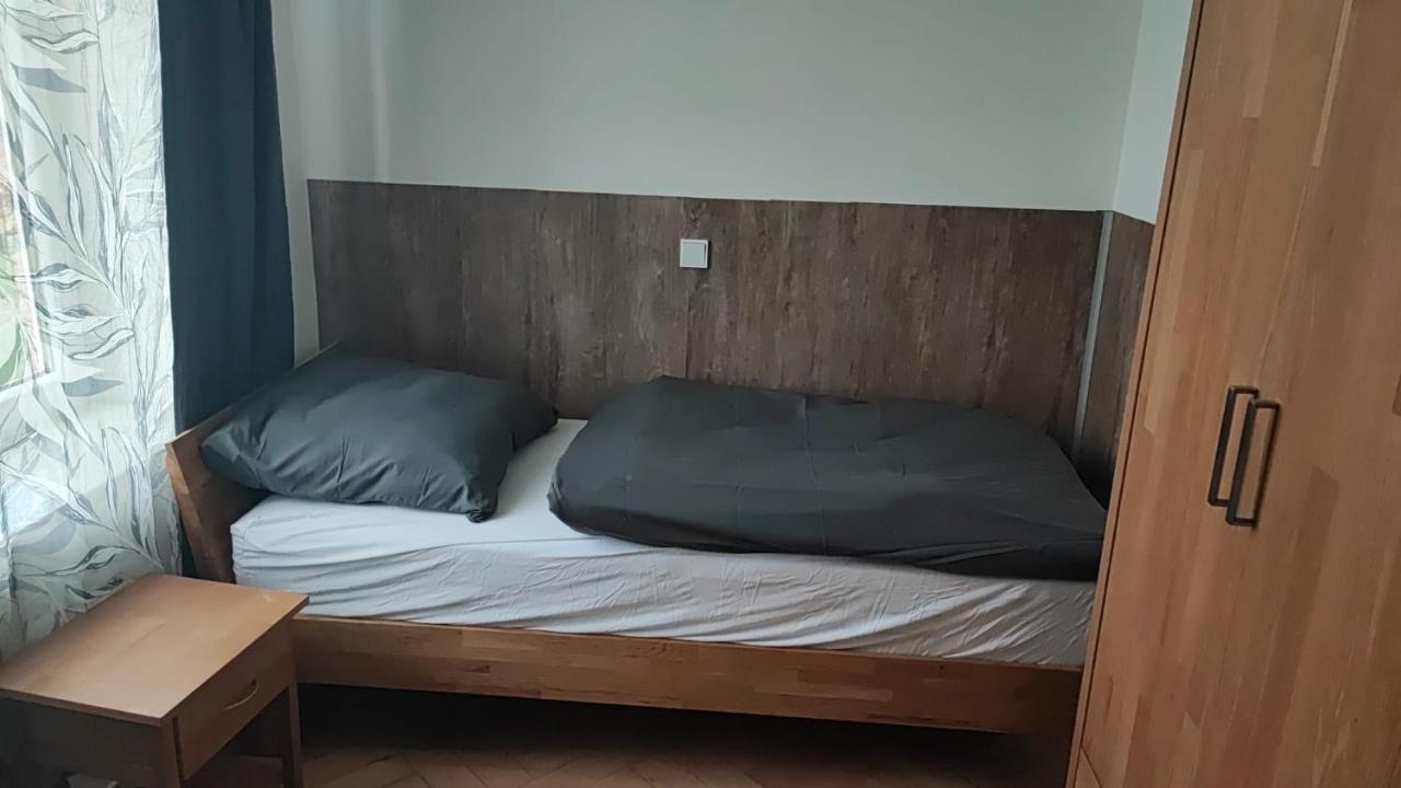 Pension Hopela Гота Екстериор снимка